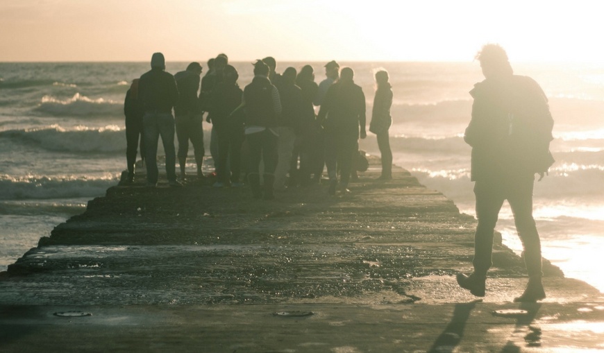 crowd-on-dock.jpg