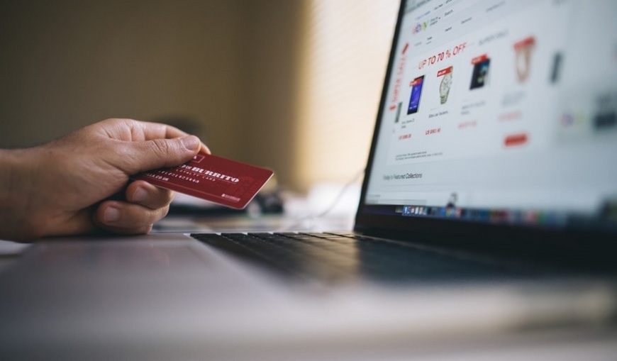 online-shopping-with-credit-card