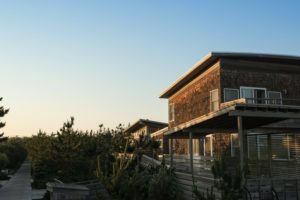 house-with-flat-roof-at-dusk