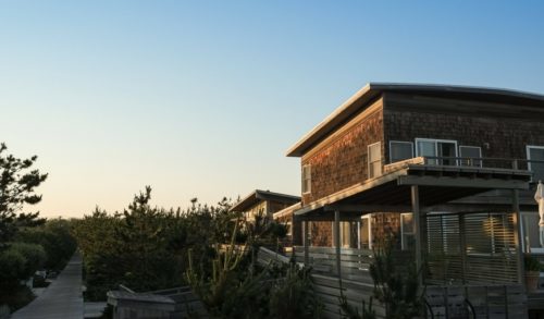 house-with-flat-roof-at-dusk